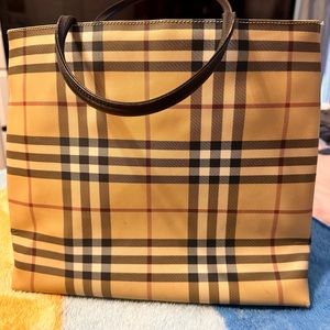 I just want to sale my bag I need money vantage bag